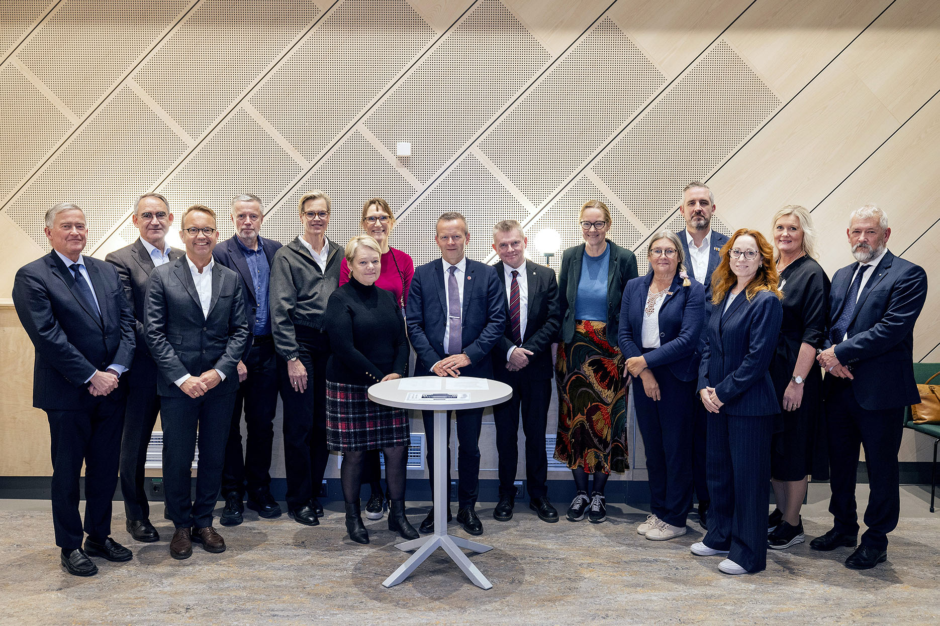 Gruppbild på de samlade myndighetscheferna.