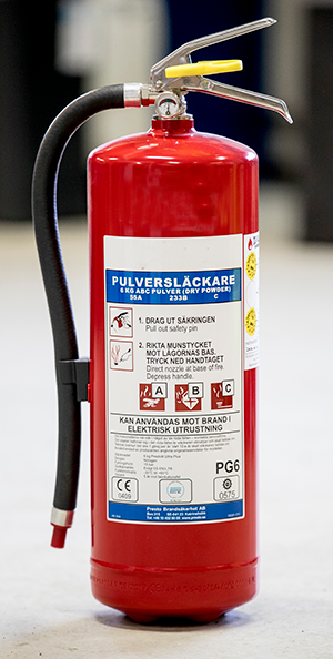 Röd pulversläckare med 6 kg pulver